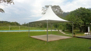 TENDA CHAPÉU DE BRUXA 5X5MTS BRANCA